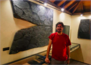 Enrique Peñalver en el Museo del Geoparque de Arouca durante las XXXIV Jornadas de Paleontología y IV Congreso Ibérico de Paleontología.